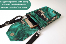 Load image into Gallery viewer, Cell phone bag, emerald green agate slice geode small crossbody bag