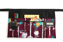 Load image into Gallery viewer, Half apron with zipper pocket for teacher vendor server waitress