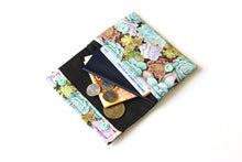 Load image into Gallery viewer, Succulent fabric small minimalist wallet - gift for gardener woman