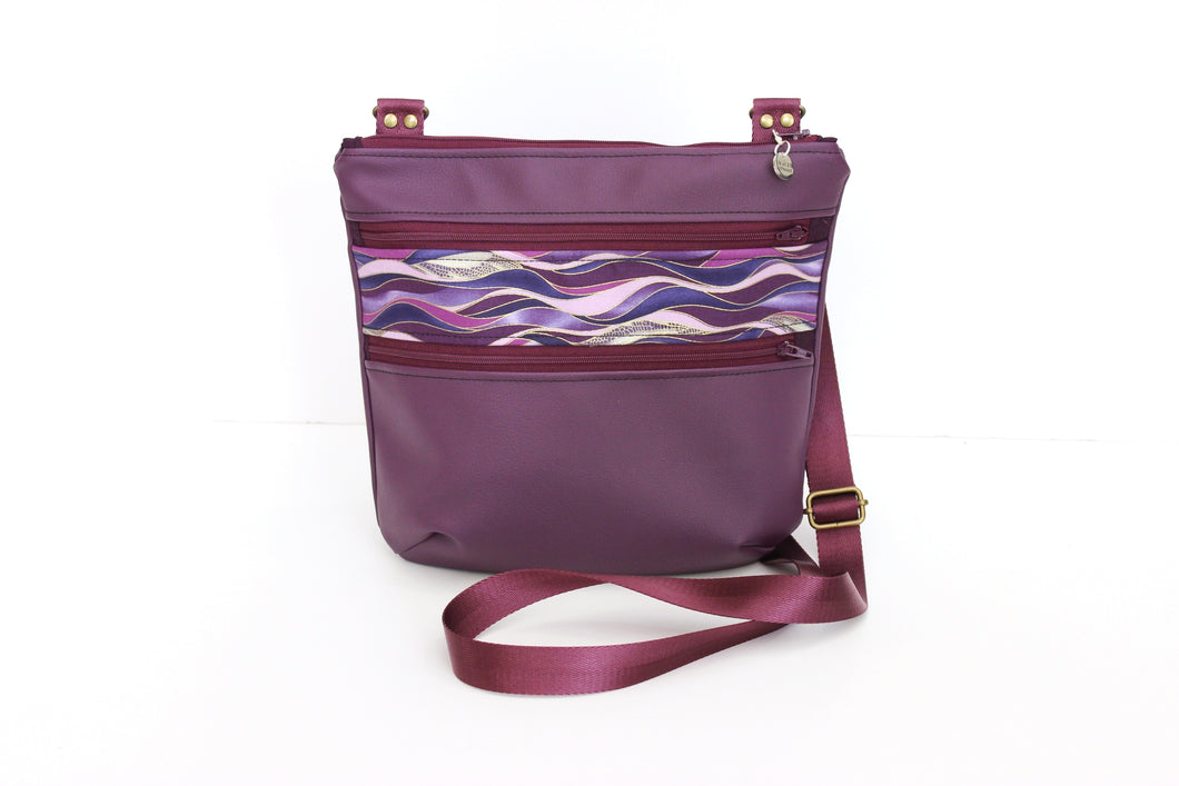 Purple faux leather purse - crossbody / shoulder bag - lots of pockets
