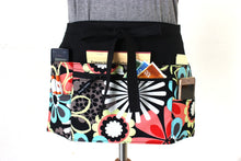 Load image into Gallery viewer, Half apron with pockets for vendor teacher - zipper pocket waist apron