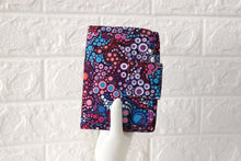 Load image into Gallery viewer, Purple fabric wallet for women - card holder wallet - cash and coin vegan wallet - bifold wallet - billfold wallet - ladies wallet