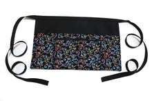 Load image into Gallery viewer, Teacher apron with pockets, waitress apron, server apron, vendor apron zipper pocket apron, black utility apron for women, classroom apron