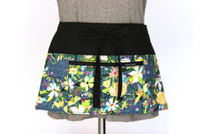 Load image into Gallery viewer, Teacher apron with pockets, waitress apron, server apron, half apron with zipper pocket, 6 pocket apron, waist apron blue floral money apron