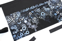 Load image into Gallery viewer, Black apron with pockets - Teacher Apron - Server apron - Vendor apron - farmers market apron - craft fair apron - utility apron half apron
