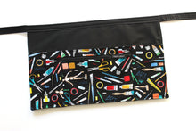 Load image into Gallery viewer, teacher apron with pockets, preschool classroom apron, back to school teacher appreciation gift, craft apron zipper pocket utility apron