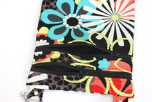 Load image into Gallery viewer, small crossbody bag for women and teenage girls, cross body grab n go bag for small essentials, double zipper crossover purse teen girl gift