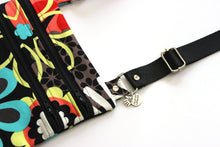 Load image into Gallery viewer, small crossbody bag for women and teenage girls, cross body grab n go bag for small essentials, double zipper crossover purse teen girl gift