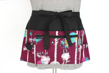 Load image into Gallery viewer, Half apron with zipper pocket for teacher vendor server waitress
